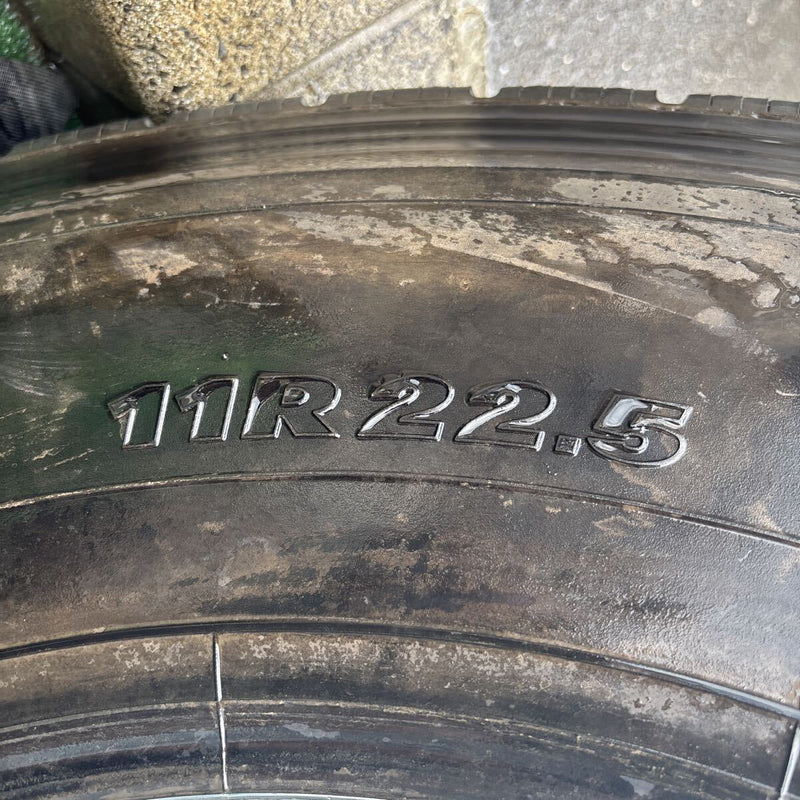 11R22.5 16PR. YOKOHAMA. 701ZE. 　激安美品　1本セット：14000円