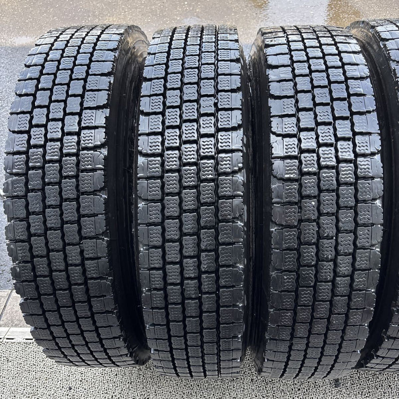 225/80R17.5 W911 再生　6本セット:36000円