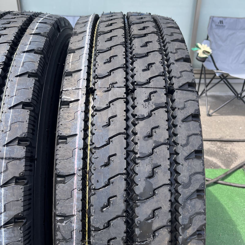 275/70R22.5, 148/145J 再生タテ溝ほぼ新品　 4本セット:82,000円