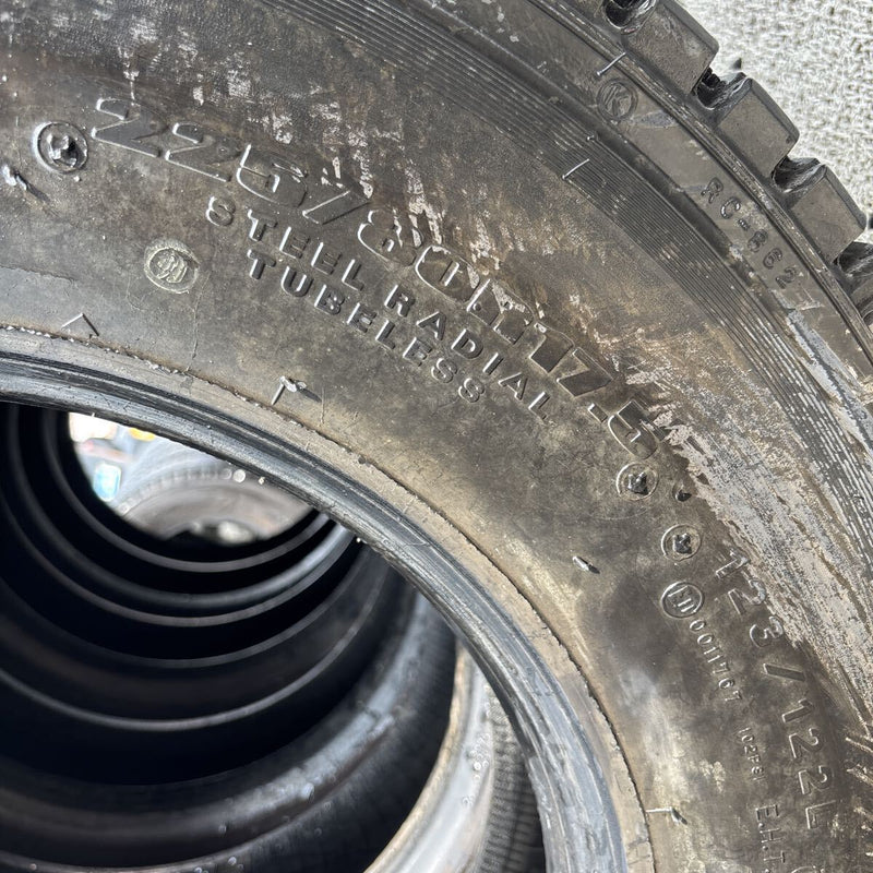 225/80R17.5 SP001R 再生　6本セット:31000円