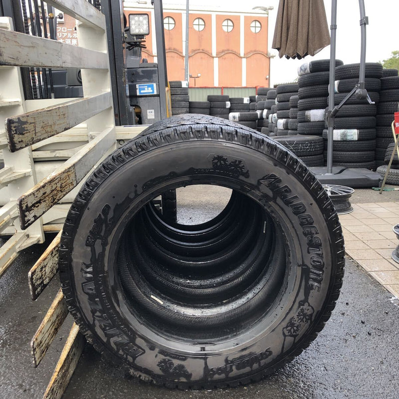 205/70R17.5 115/113L LT BRIDGESTONE W979 中古スタッドレスタイヤ6本セット:42000円