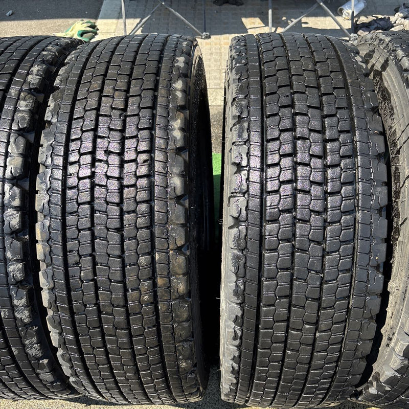 265/60R22.5 BRIDGESTONE. W900. 激安美品　　2023年製　6本セット:54000円