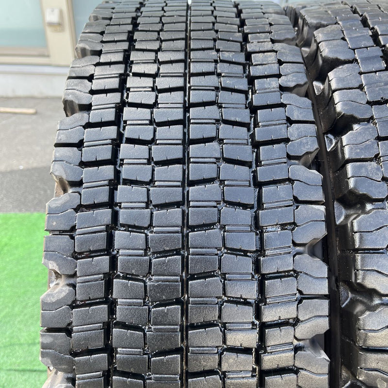 215/70R17.5, 123/121J, BRIDGESTONE, W970, 2023年製 6本セット:42,000円