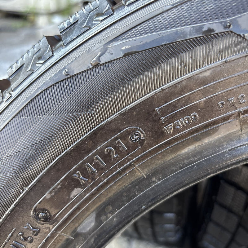 165/65R14 DUNLOP 中古スタッドレスタイヤ4本セット:16000円