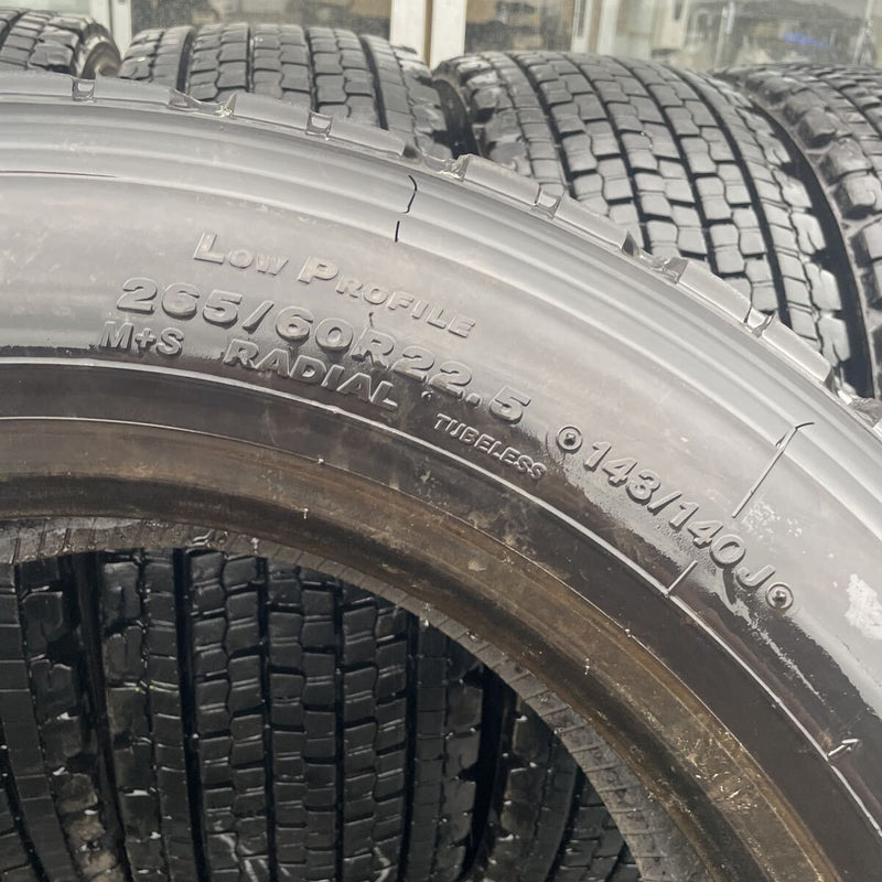 265/60R22.5ブリヂストン　W900 2023年 中古スタッドレスタイヤ 6本セット:56000円