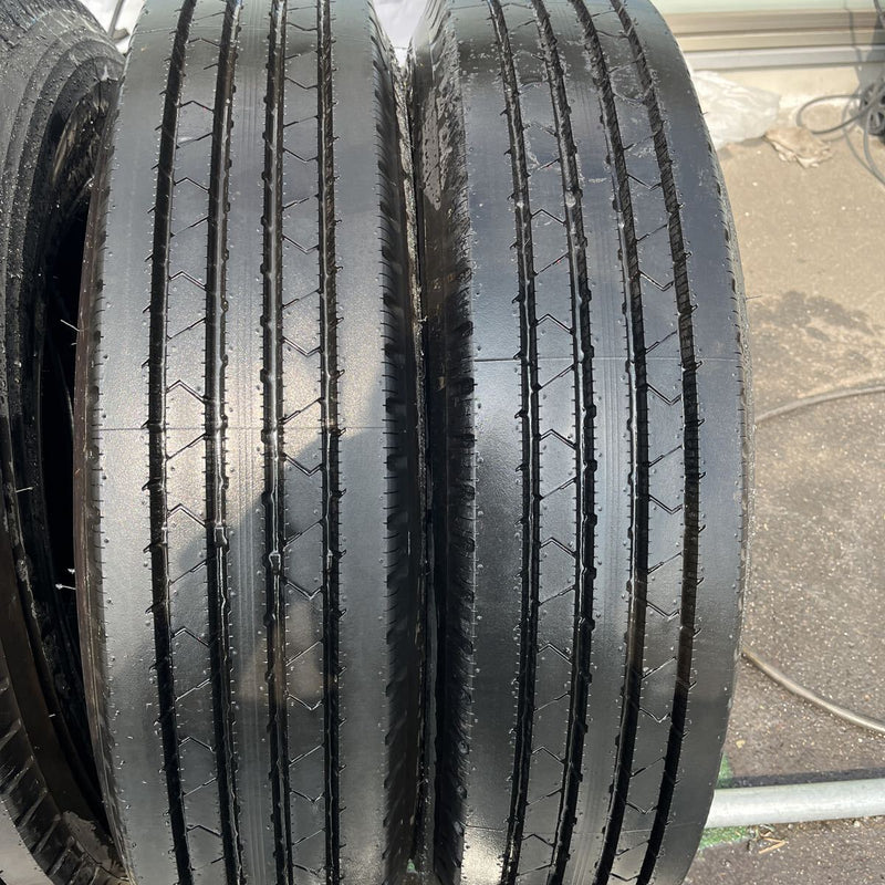 285/85R22.5 BRIDGESTONE. R278. 2024年製　　　激安美品　　8本セット:176000円