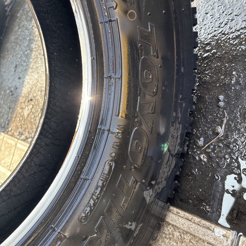 205/85R16 LT TOYO M935 冬タイヤ 1本:5500円