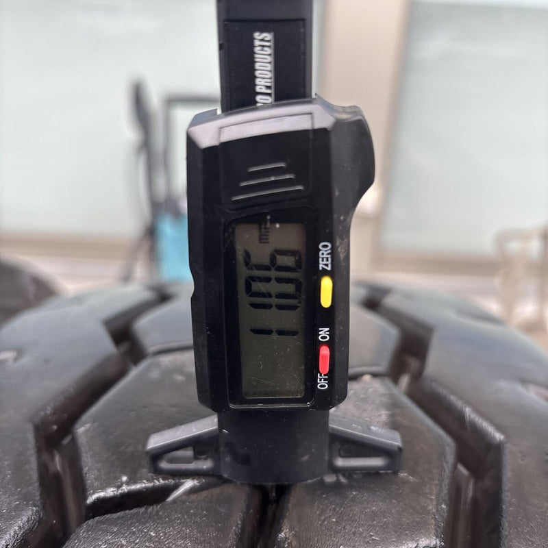 11R22.5 YOKOHAMA. MY377. 激安美品　２本セット:39000円
