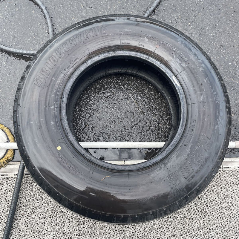 225/85R16 ブリヂストン　激安美品　ほぼ新品　1本セット:8000円