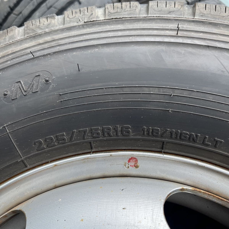 225/75R16 ホイールセット　DUNLOP, SPLT50 いすゞ　16×6.0J, 6H 6本セット:72,000円