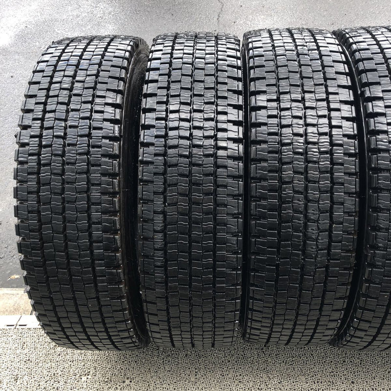225/80R17.5 DUNLOP SP001R 再生　スタッドレス　6本セット:36000円
