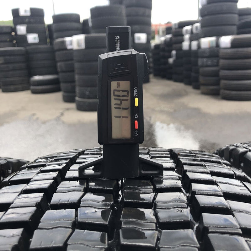 225/80R17.5 DUNLOP SP001R 再生　スタッドレス　6本セット:36000円