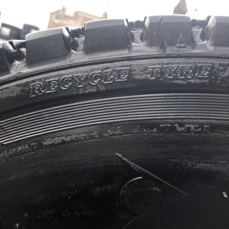 225/80R17.5 DUNLOP SP001R 再生　スタッドレス　6本セット:36000円