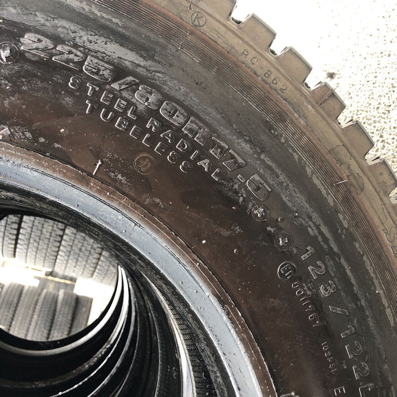 225/80R17.5 DUNLOP SP001R 再生　スタッドレス　6本セット:36000円