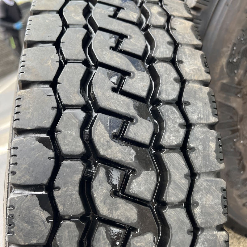 195/85R16 BRIDGESTONEホイールセット　M804 16×5.5J 5H キャンター　 6本セット:72,000円