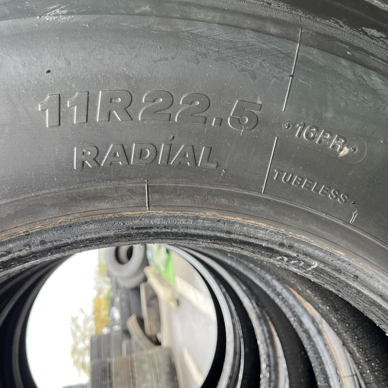 11R22.5 16PR BRIDGESTONE再生スタッドレス　 W900 4本セット:67,000円