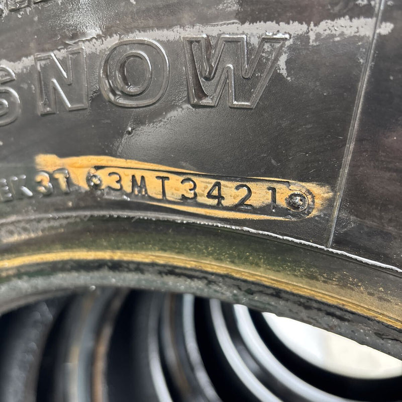 11R22.5 16PR. BRIDGESTONE. W900. 激安美品　2021年製　4本セット:72000円