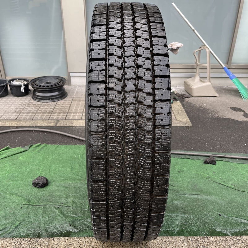 11R22.5 再生中古スタッドレス　M919 激安美品 1本:17,000円