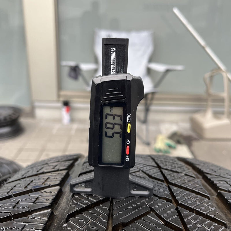 275/40R19, 105V 輸入品　激安美品　2023年製 　2本セット:19,000円