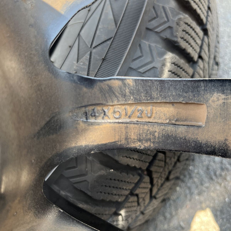 165/65R14 スタッドレスホイールセット中古品　TOYO,　　GIZ2, 14×5.5J, PCD100, 4H 4本セット:28,000円