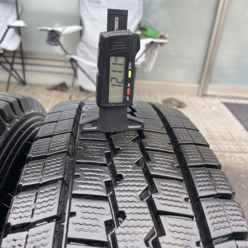195/85R16 鉄ホイール付き、 TK 16×5,1/2の 116.5-8TCの 5穴(195/85R16及び205/85R16のトラックタイヤ使用) 6本セット：65000円
