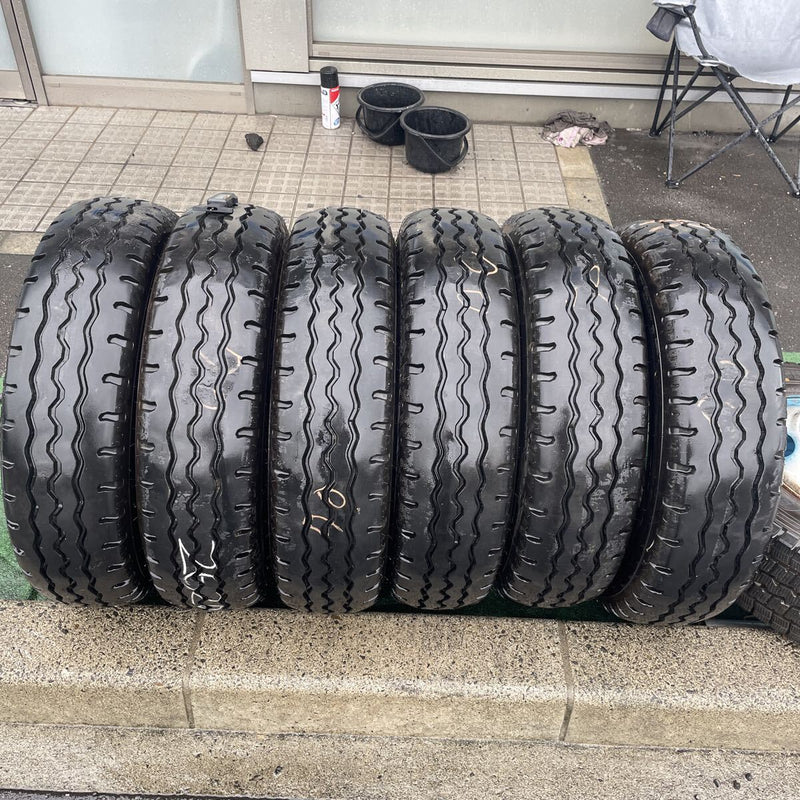 205/70R16 中古地山　ダンロップ　激安美品　　6本セット:32000円
