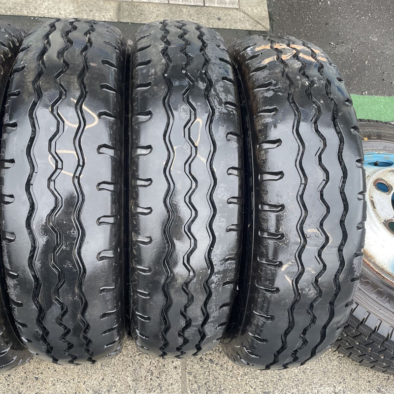 205/70R16 中古地山　ダンロップ　激安美品　　6本セット:32000円