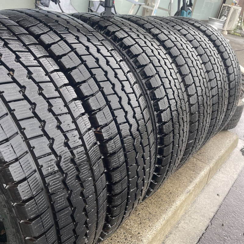 205/70R17.5 、中古地山　ダンロップ　2023年 激安美品 6本セット:48000円