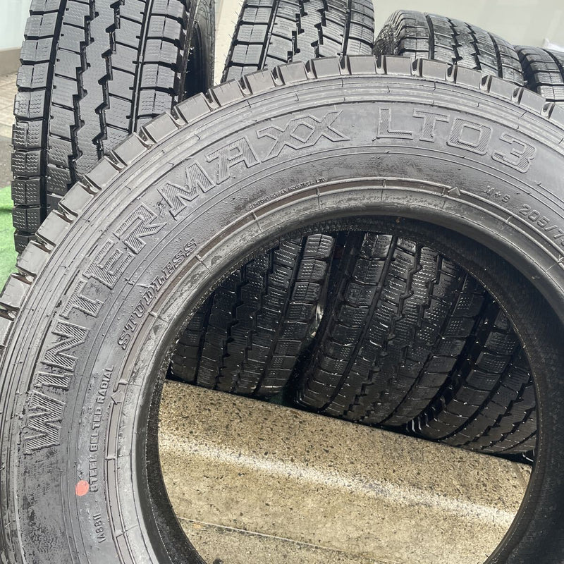 205/70R17.5 、中古地山　ダンロップ　2023年 激安美品 6本セット:48000円