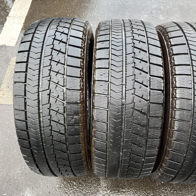 205/55R16 BRIDGESTONE VRX スタッドレス　4本セット:26000円