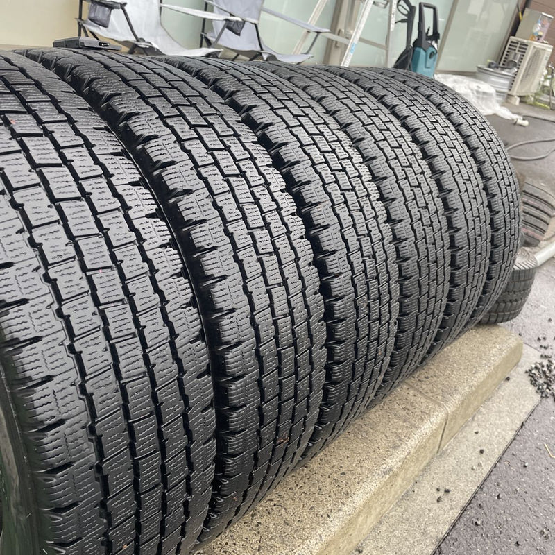 195/70R17.5 中古地山　ブリヂストン 激安美品　　　6本セット:30000円