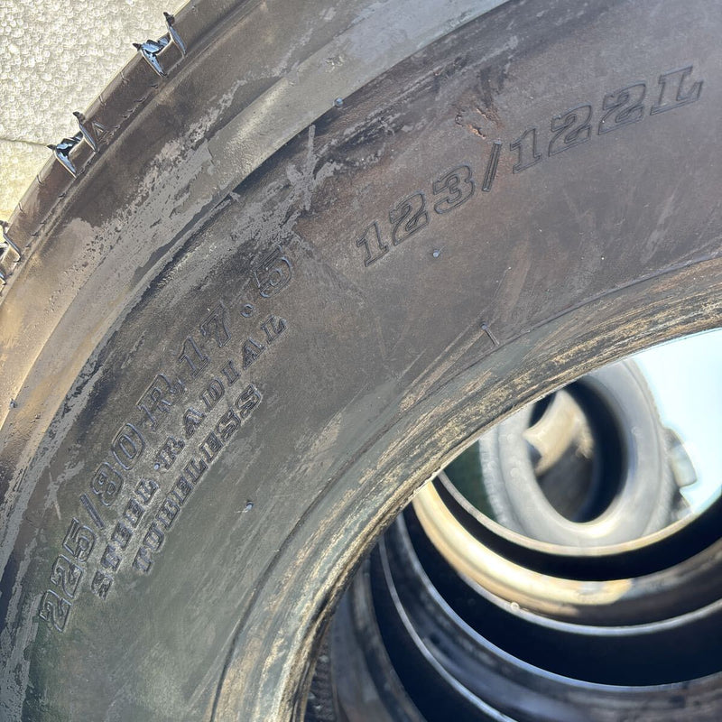 225/80R17.5 DUNLOP SP524 中古たて溝　４本セット:23000円