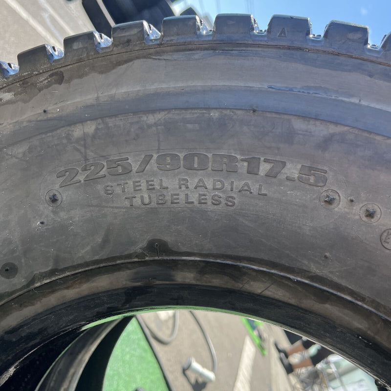 225/90R17.5 DUNLOP, SP001 激安美品　2018年製 2本セット:11,000円