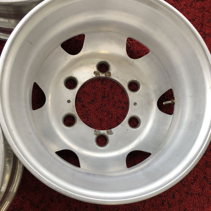 アルミホイール　 17.5×6.00 6穴　(225/80R 17.5及び225/90R17.5のトラックタイヤ使用) 4本セット：36000円
