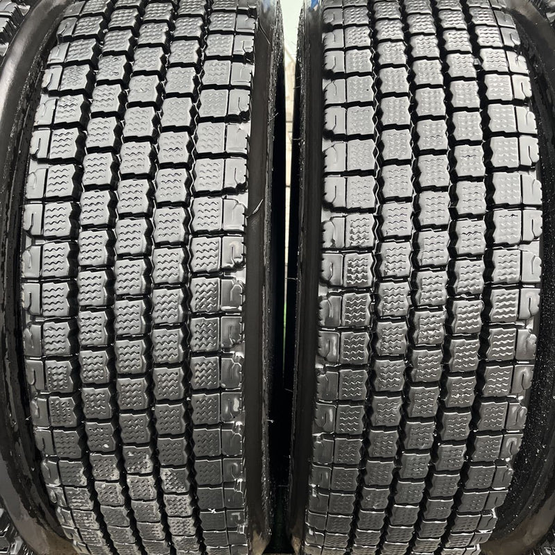 275/80R22.5 再生中古スタッドレス　W910 激安美品,　台年式:2023年製 8本セット:110,000円