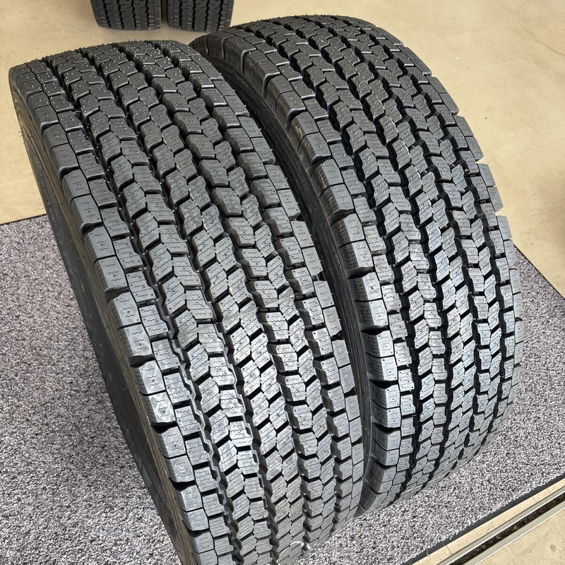 新品 ダイヤブロック シャトルライナー 出勤 ダイヤコスモ MAXXIS 1本 ブロックタイヤ C6022 120/90-10 57J TL CHENG SHIN