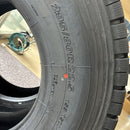 295/80R22.5 YOKOHAMA 905W スタッドレスタイヤ 2023年製 未使用品 2本セット:100000円