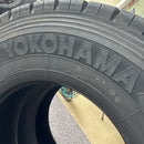 295/80R22.5 YOKOHAMA 905W スタッドレスタイヤ 2023年製 未使用品 2本セット:100000円