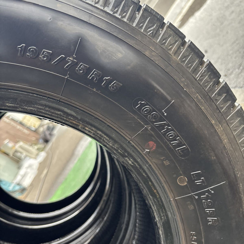 195/75R15 YOKOHAMA IG91 中古冬タイヤ　4本セット:18000円