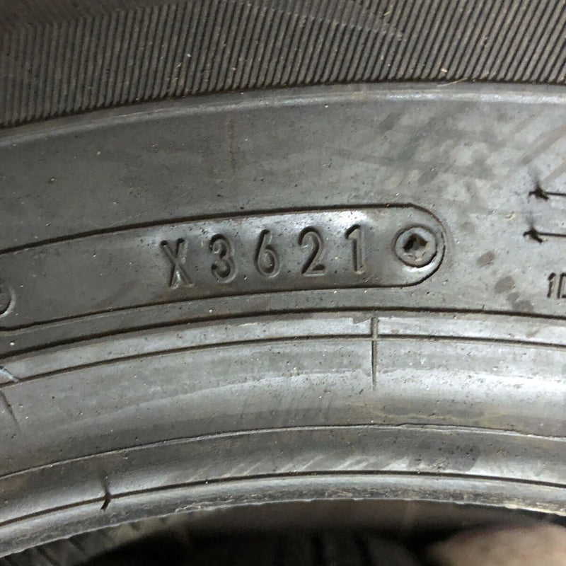 195/65R15 DUNLOP WM02 未使用品　スタッドレス　4本セット:33000円