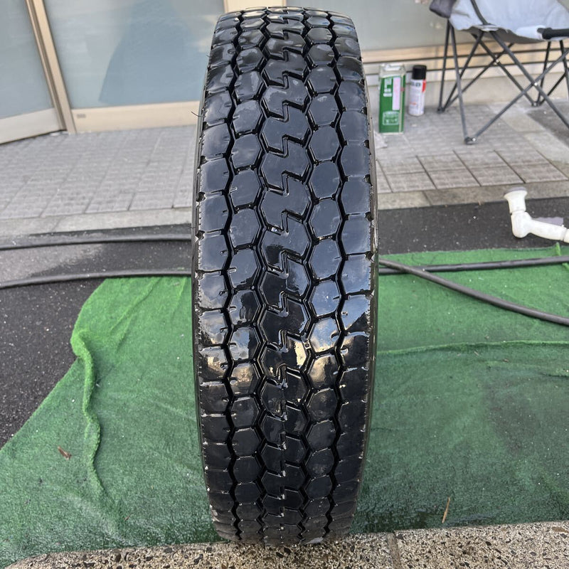 195/85R16 YOKOHAMA, LT752R 激安美品　2022年製 1本:5,500円
