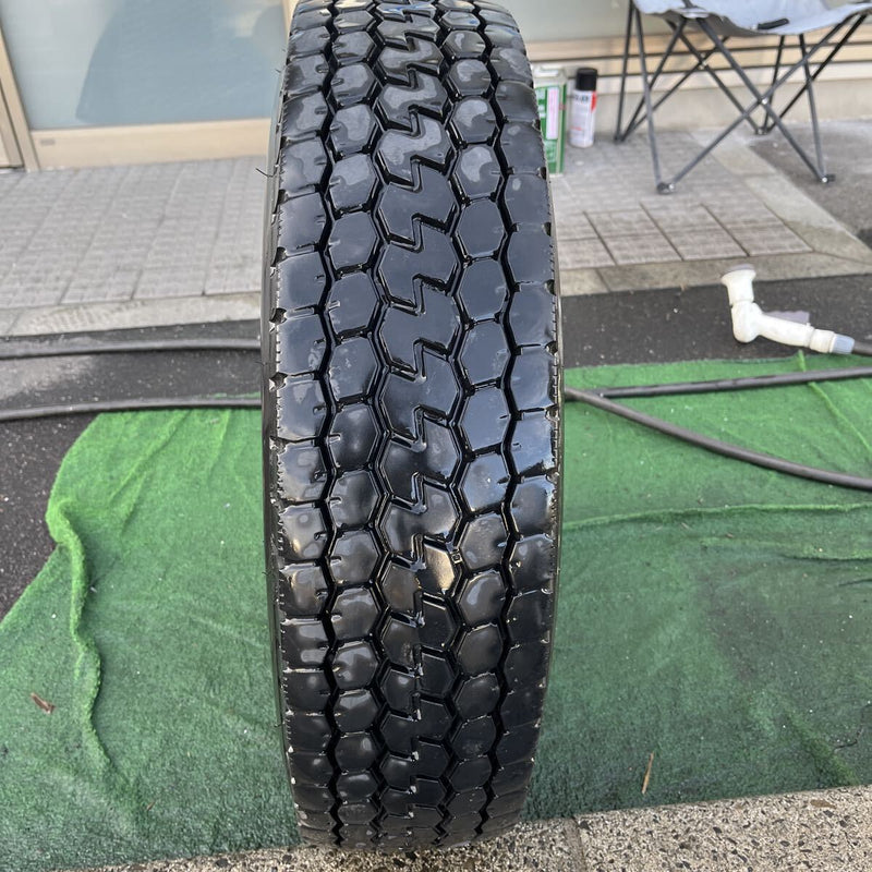 195/85R16 YOKOHAMA, LT752R 激安美品　2022年製 1本:5,500円