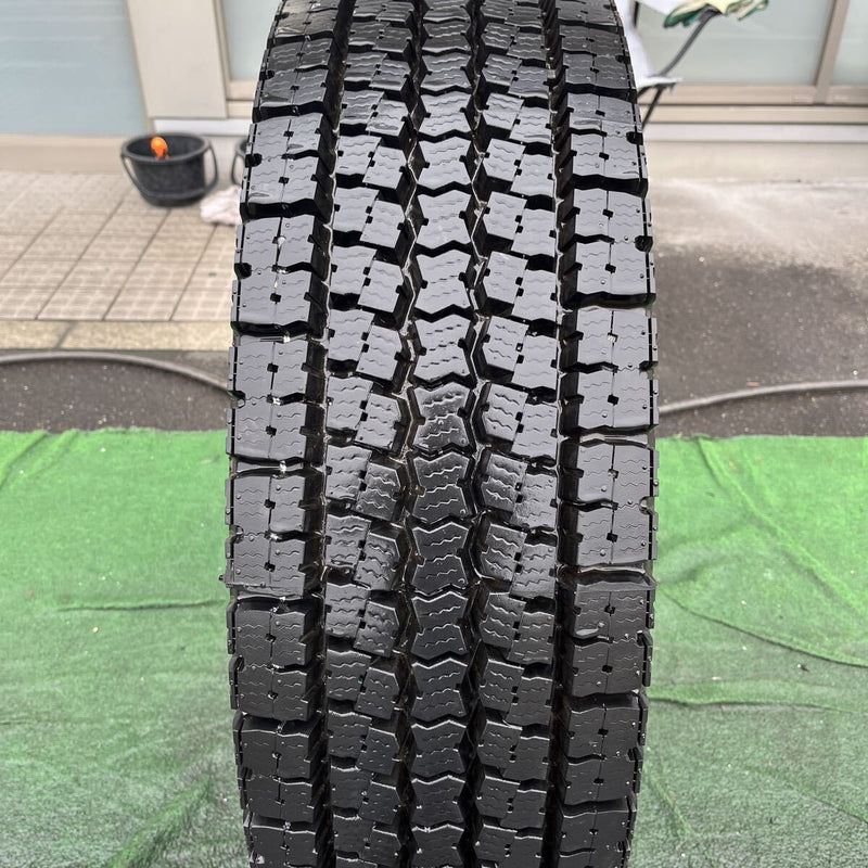 265/70R19.5 TOYO, M919 激安美品　2019年製 9.8分山　　1本:16,000円