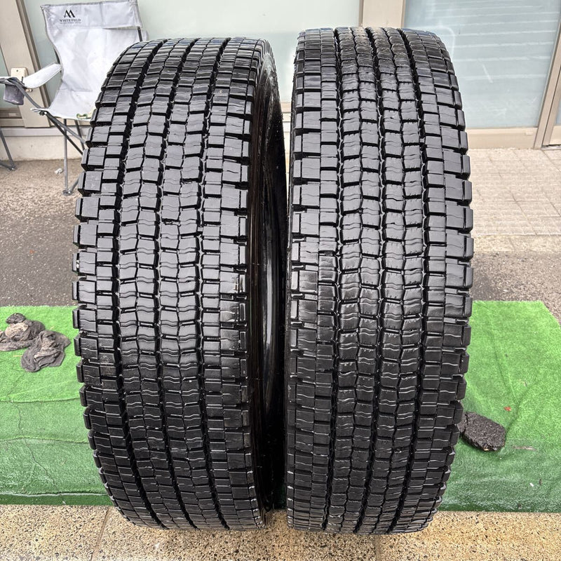 11R22.5 SP001R 再生スタッドレス　2本セット:29000円
