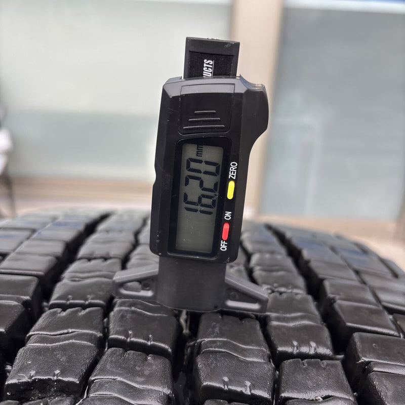 11R22.5 SP001R 再生スタッドレス　2本セット:29000円
