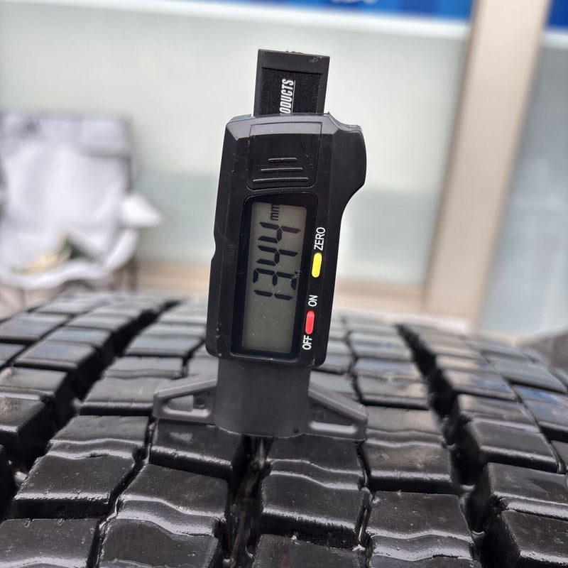 11R22.5 SP001R 再生スタッドレス　2本セット:29000円
