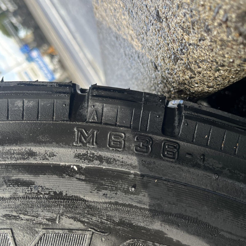 245/70R19.5 M636 再生ミックスタイヤ　ほぼ新品　2本＋1本セット:35000円