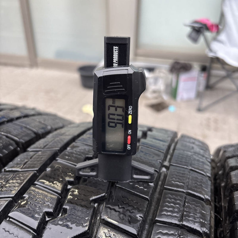 205/75R16 113/111L LT DUNLOP WMLT03 中古スタッドレスタイヤ６本セット:40000円