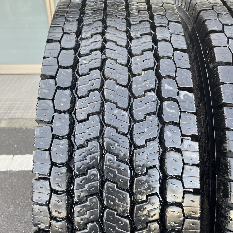 275/80R22.5 YOKOHAMA, 902ZE 激安美品　2023年製 8本セット:176,000円