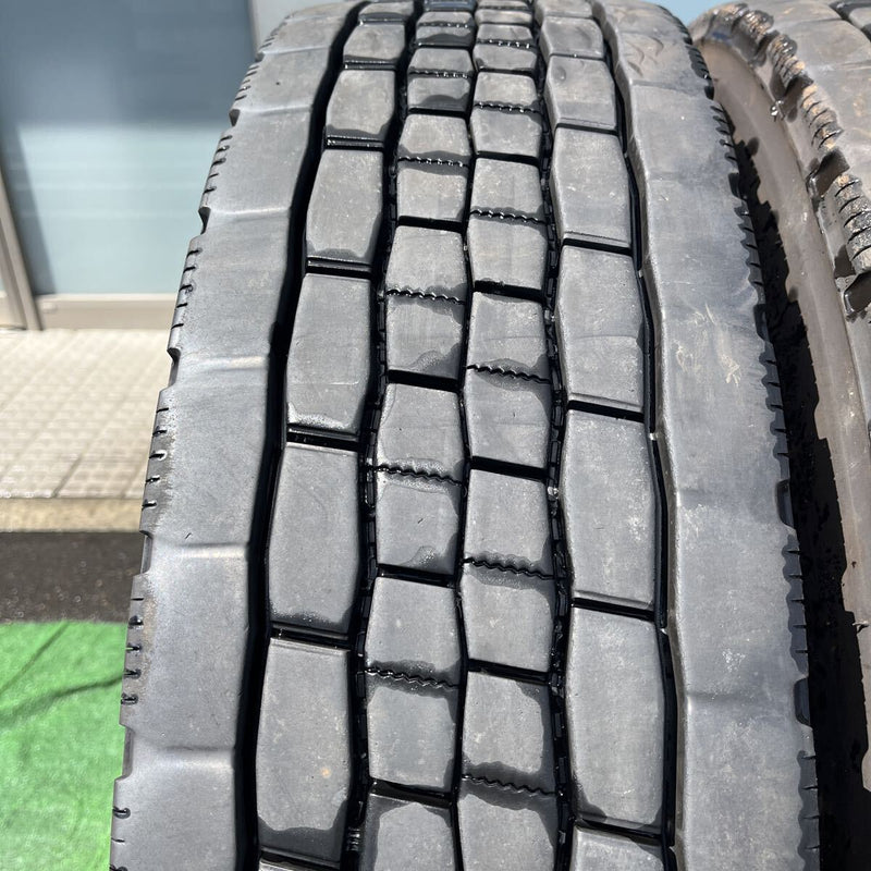 11R22.5 DUNLOP, SP680 激安美品　2019年〜2023年製 4本セット:73,000円